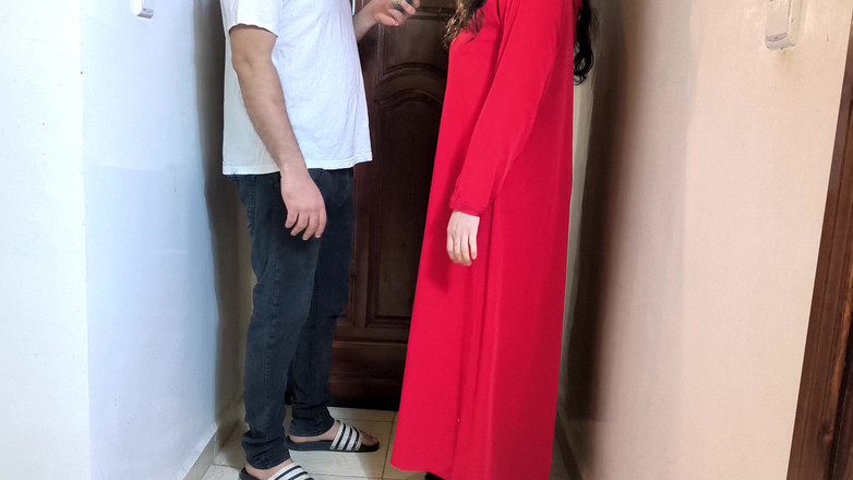 Basant Arab: Doamna Noha și mare și neagră Khaliji