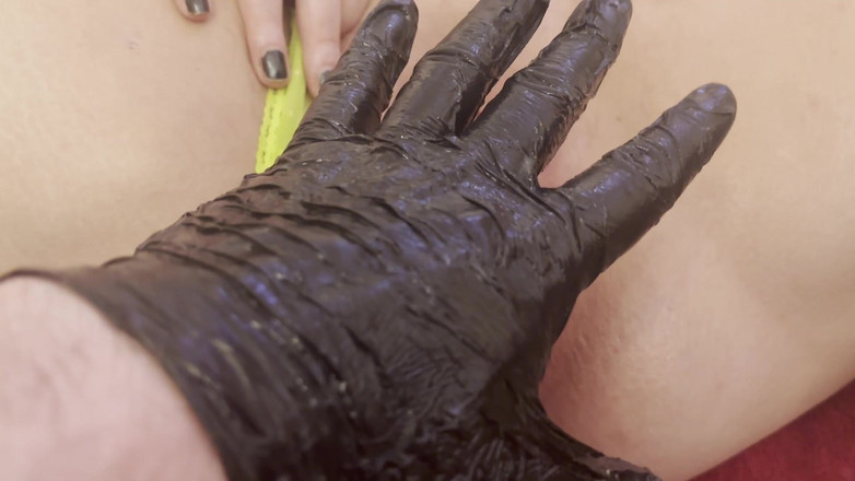 MissFFW: Golosa puttana bbw viene fistata in profondità al polso