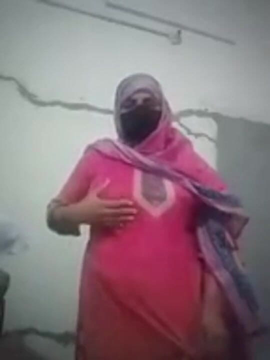 Ashu0286: Video seks baru bahen bhai si seksi india yang lagi...
