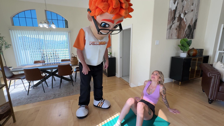 PornDudeCasting: Kathryn Mae and Porndude Teach Yoga and Filmmaking