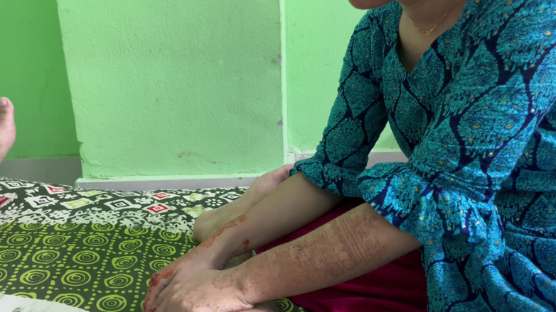 Riya Chowdhury: Saya berkongkek keras dengan rumah saya membantu tangan