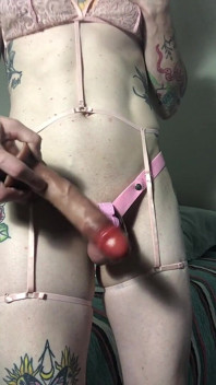 Tessa Shows off Her New Cage Before Stuffing Her Ass