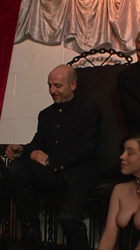 Hardcore-bdsm-sexclip: Muschi-masturbation mit vibrator