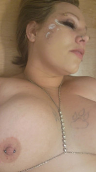 Slutty Snaps From the Wife