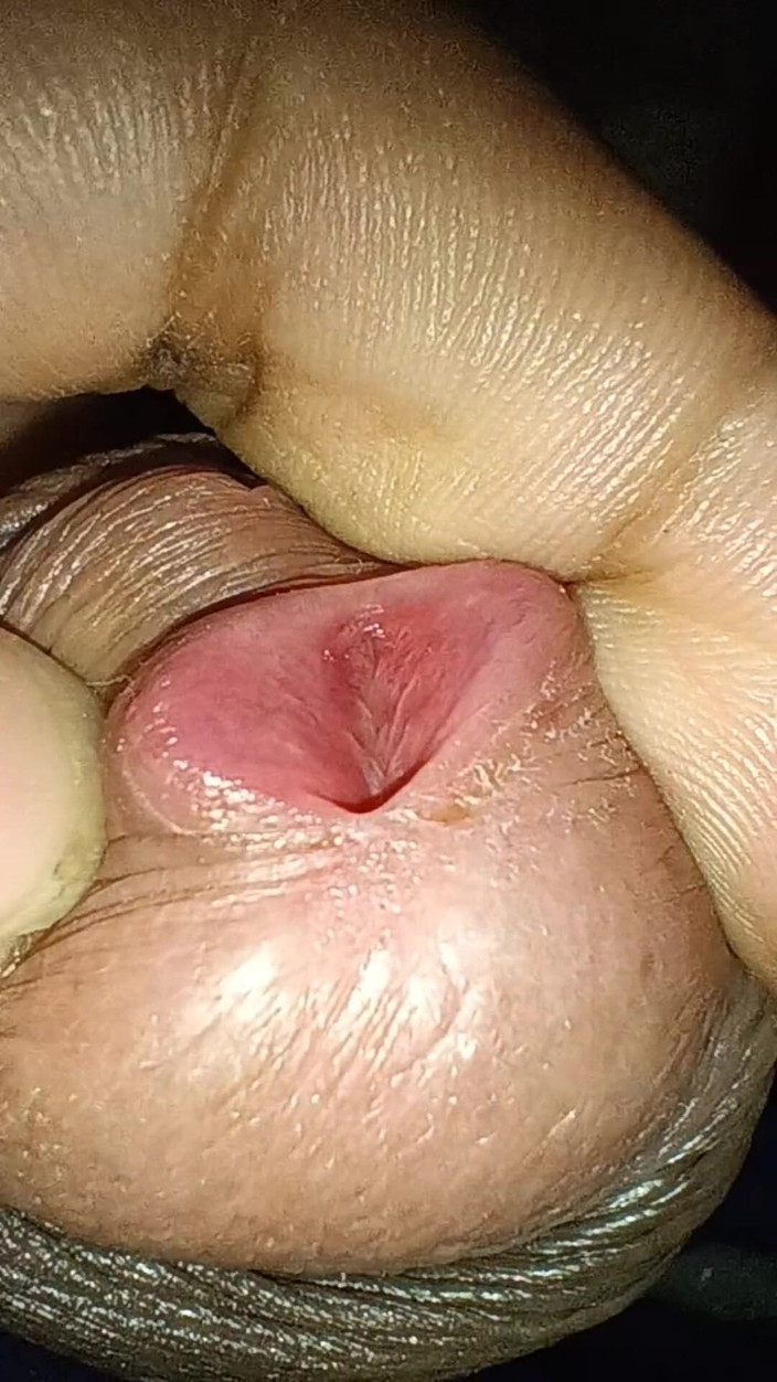 Tommhot: 男人在他的床上自慰