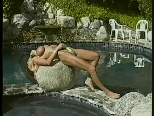 Old Good Porn: Nasty Blond Cutie in a Bandana Gets Her Pussy Rammed...