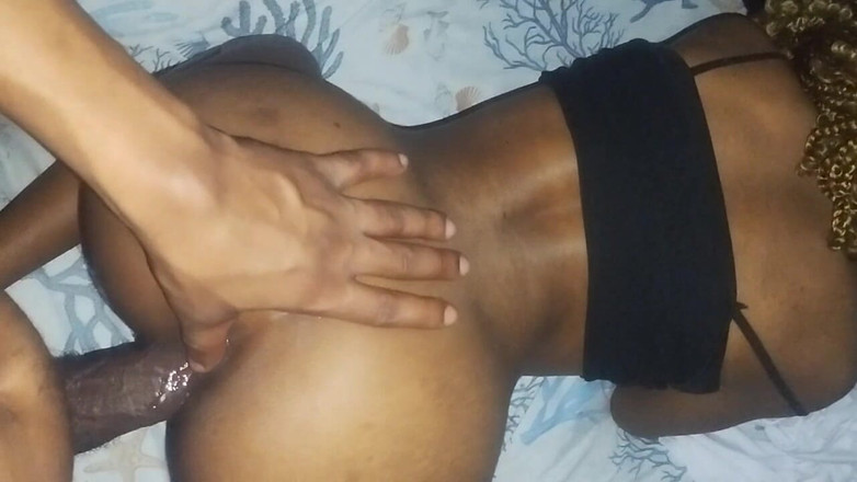 Freaky relatives: Min styvbror flickvän sa att min kuk är större, knullar slampig...