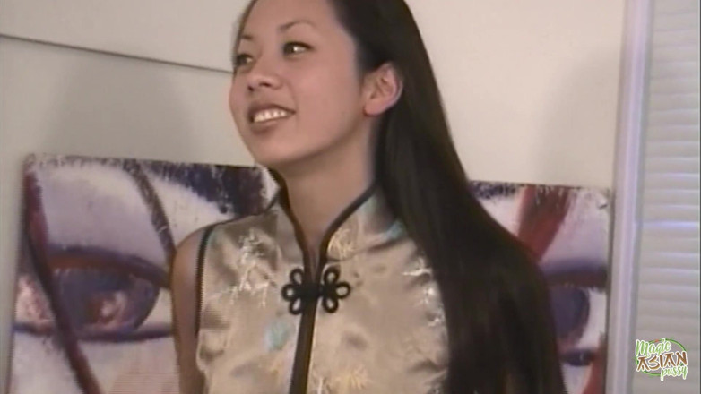 Magic Asian Pussy: This Bitch Got Her Holes Penetrated by a Big Beef...