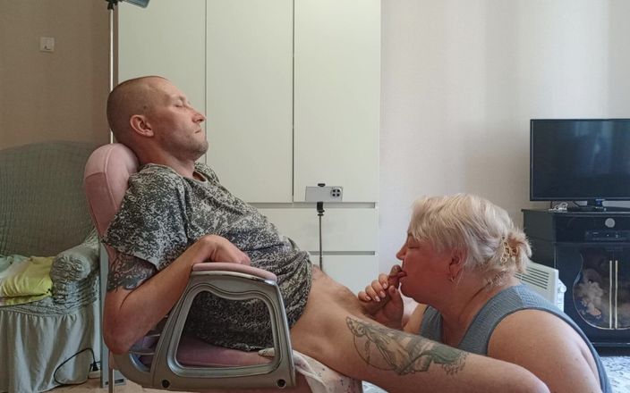Zona901: Fru ser svärmor göra djup avsugning och sväljer sperma