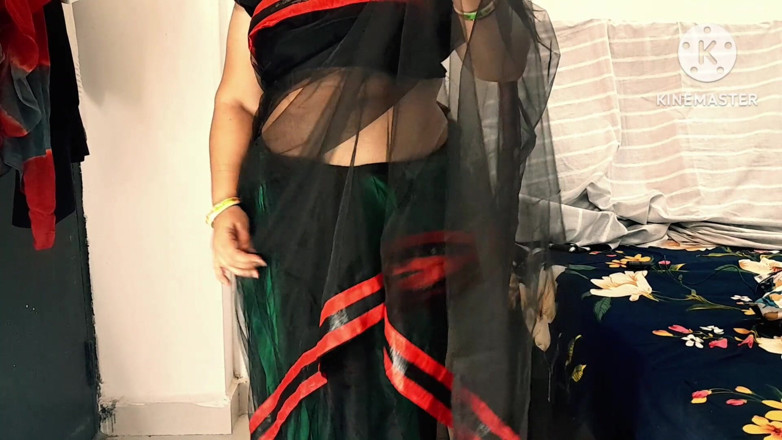Salmaan001: Woman Wants Hardcore in Hindi