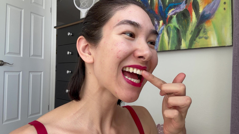 Ms_Emmy_Lynn: 鮮やかな赤い口紅