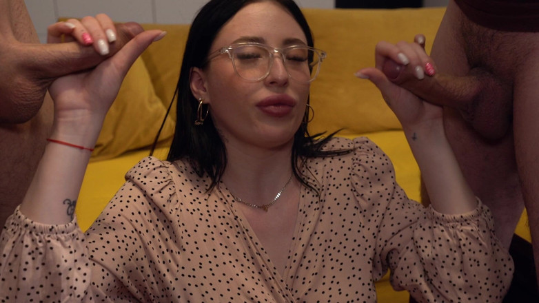Murkovski: Diese brünette schönheit will sex mit zwei schwänzen, sperma auf...