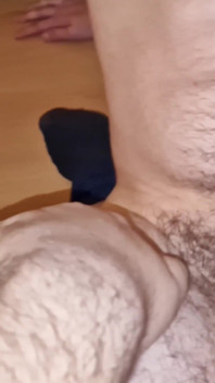 Oso me folla el culo en su apartamento