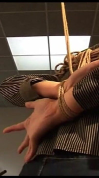 Steffi ถูกมัดเชือกแน่นๆ ปิดปากแบบ Ballgag