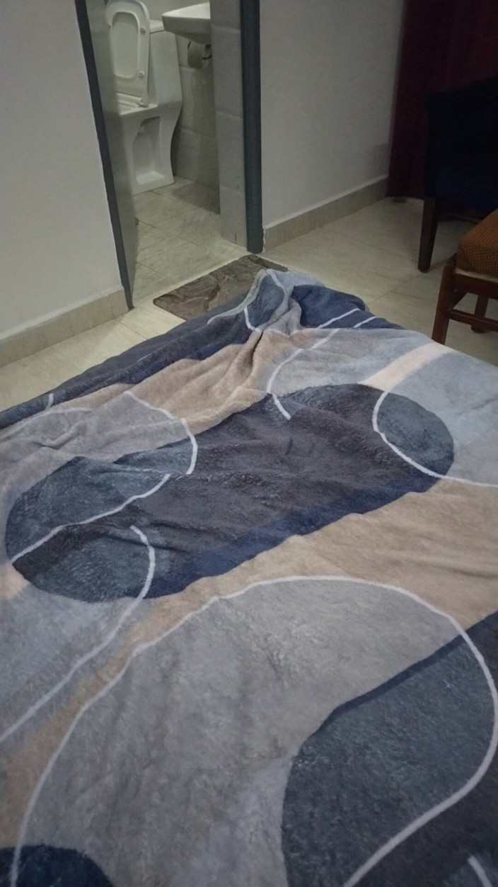 Tamil lesbian: Sexo caliente en misionero delante de marido