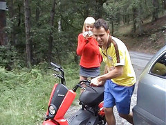 Hot Euro Girls: Evropská teenagerka sebrala a šukala na kraji silnice