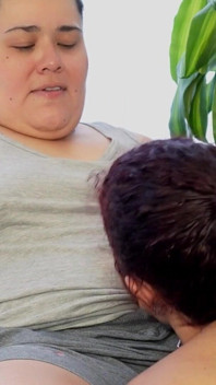 Hraju si s nevlastní mámou a nakonec spolu spíme
