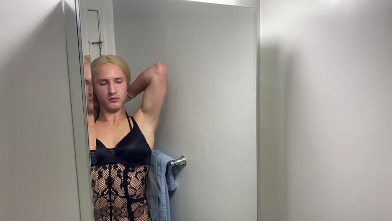 Sissy Bailey Wilde: Pełna transformacja crossdressing od mężczyzny do kobiet
