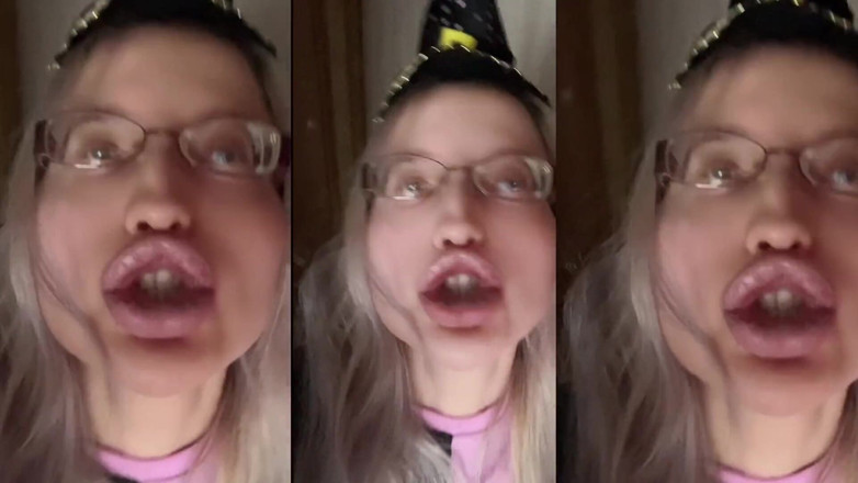 FinDom Goaldigger: Krajkové slzy a bohyně zrcadlo