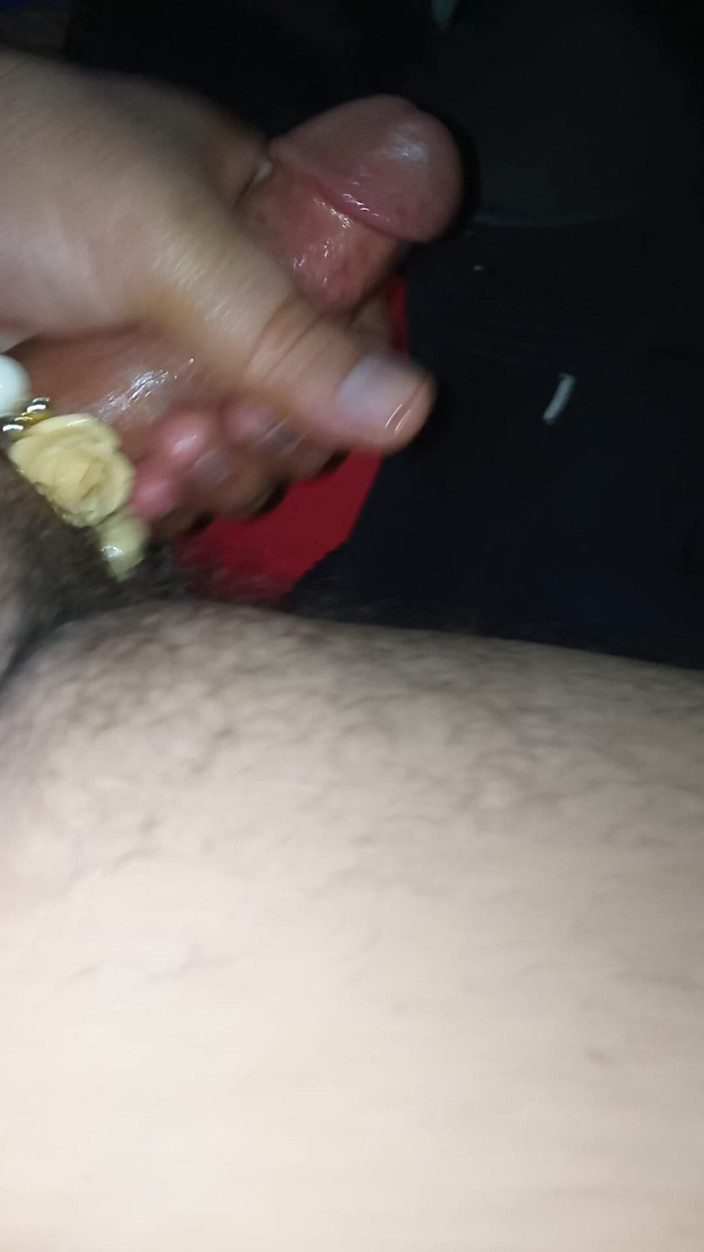 Juicy koos: Meu marido goza no meu brazzer e meus gifs