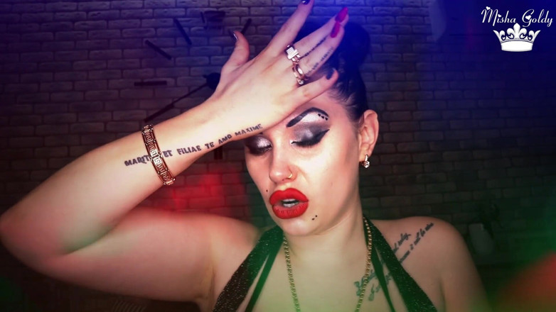 Goddess Misha Goldy: SPH und jungfräuliche demütigungen für dich!