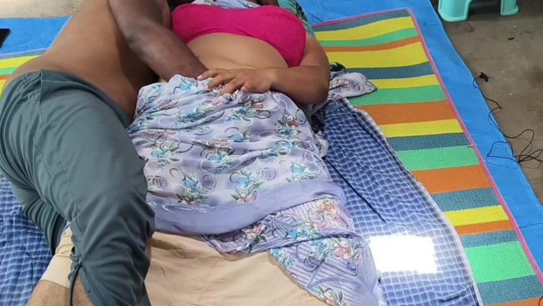 Indian IFS: Indische sex-stiefmutter mit stiefsohn teil 1