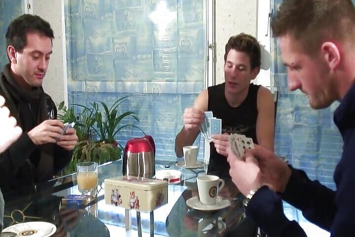 Videos Francaises: Blonďatá kočka z Francie zbožňuje dvojitou penetraci