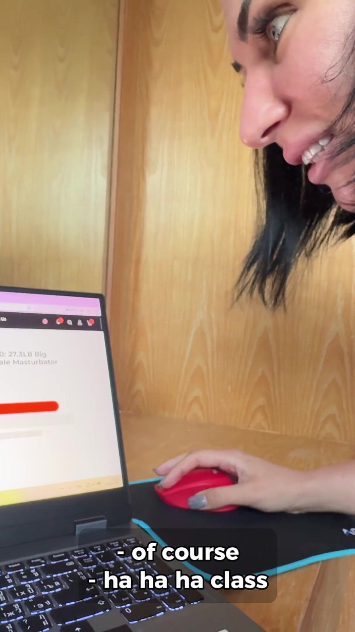 Luna Berg: Jungfrau It-typ Vergleicht Zum Ersten Mal Echte Muschi Mit Sexpuppe