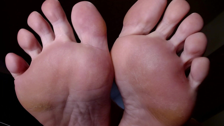 Abby Anna: Liebe meine langen zehen