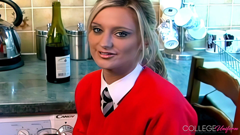 College Uniform: Meklaina インタビュー Meklaina 特集