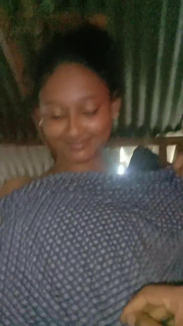 Mon Magura: Nice Deshi GF