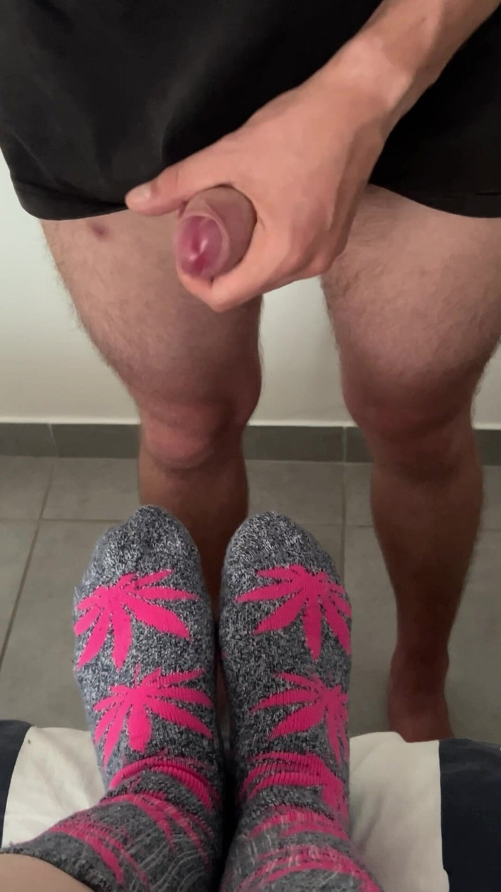 Frenchsockjob: Șosetele mele sunt noi frate vitreg!!