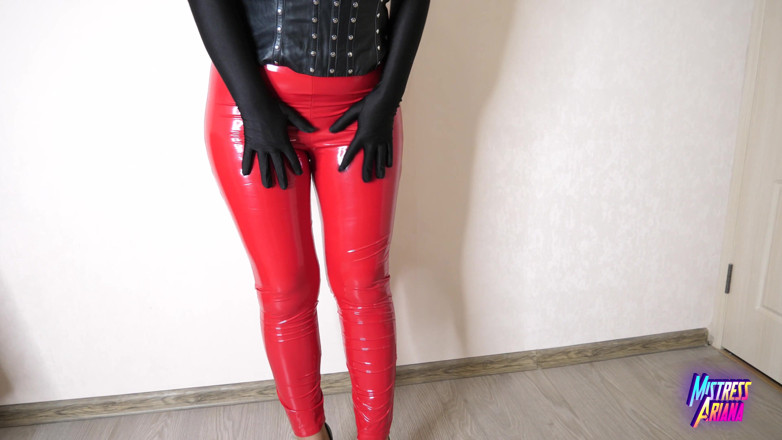 Mistressa Riana Cruel: Necesitas correrte en mis pantalones rojos brillantes, no estoy bien