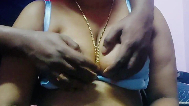 Desi Mohini: Mohini, bhabhi desi à gros nichons, s’amuse avec son beau-fils