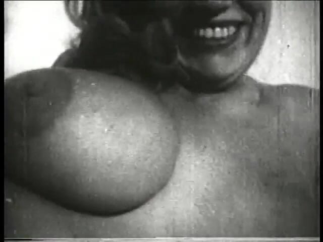 Old Good Porn: Sexy Vintage Babe with Giant Boobs on Stage Shaking Her...