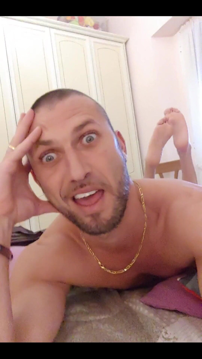 Boy jerking off: 후클 격리!