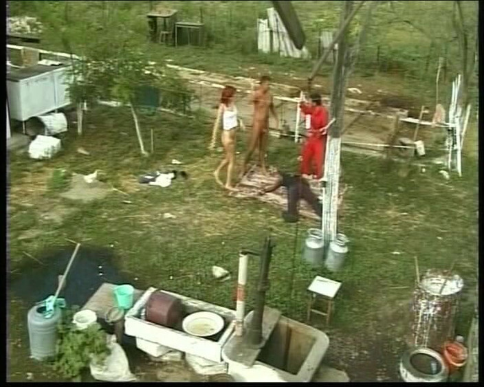 Busty German Sluts: Questa bionda matura dalla germania è stata scopata in una fattoria