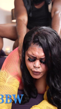 Ebony bbw dává deepthroat a je ošukána