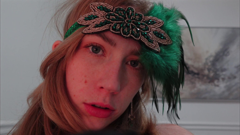Kink in Time: Stella Elle tremură din anii 20 fantezie uriașă 4K POV Fiori minusculi...