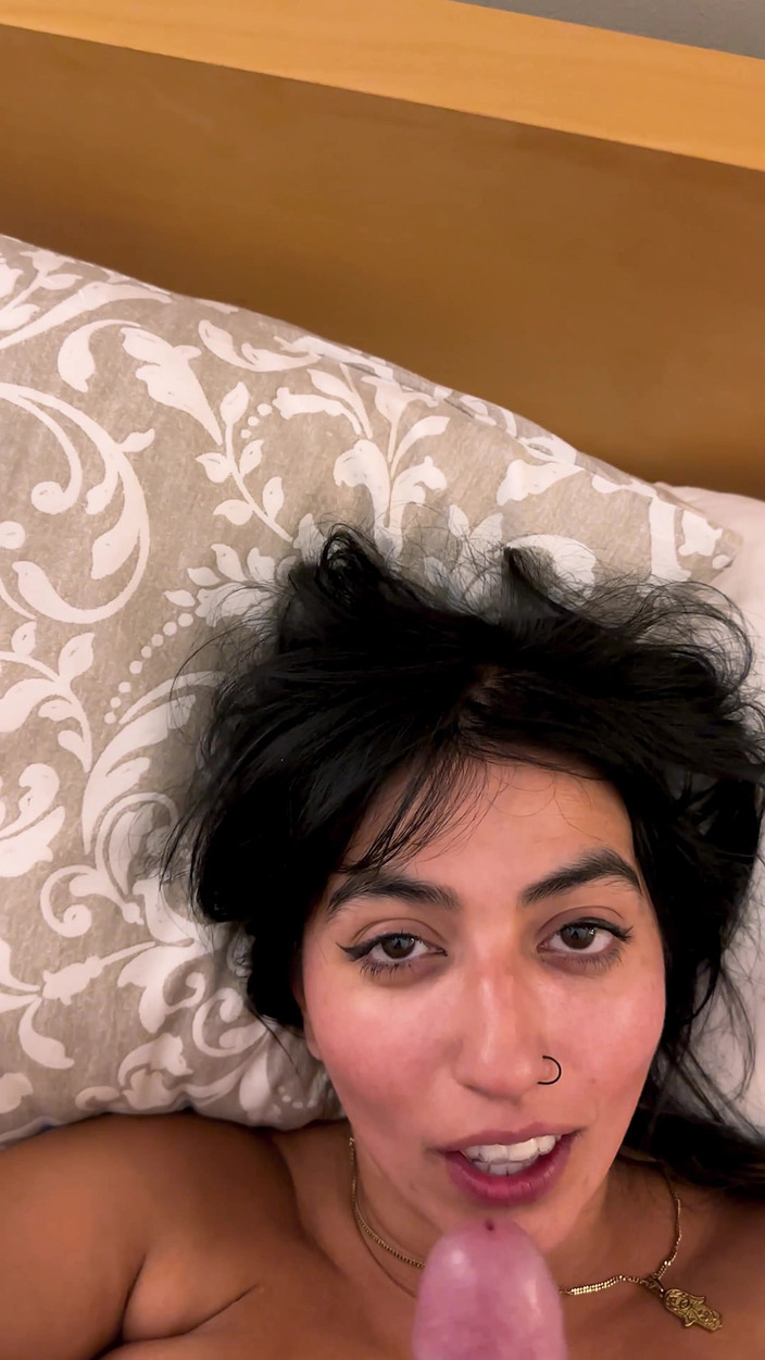 DirtySpringbok: 二日酔いのパキスタンのスラットが大きなフェイシャルを受ける