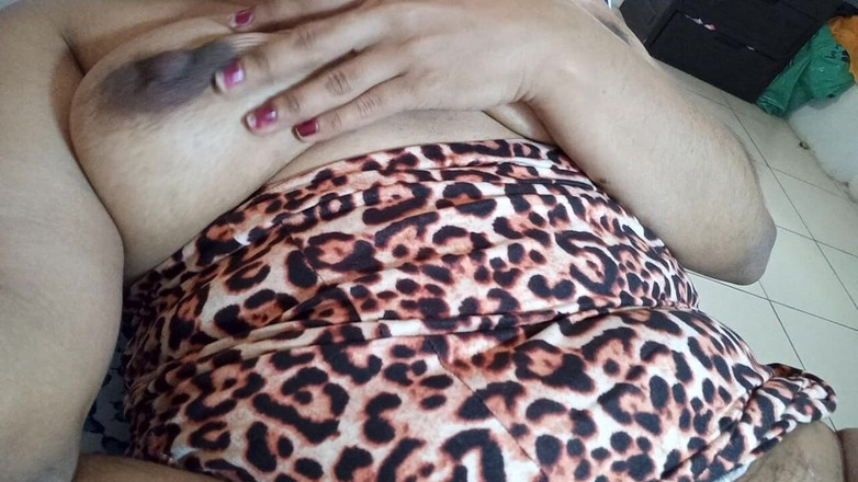 PATY PATY: 用手指自慰