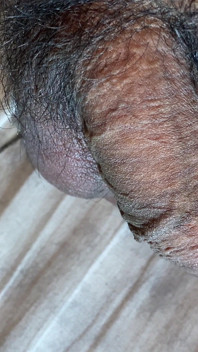 Um papai gay descobriu que seu novo baterista também é gay e queria fazer sexo com ele