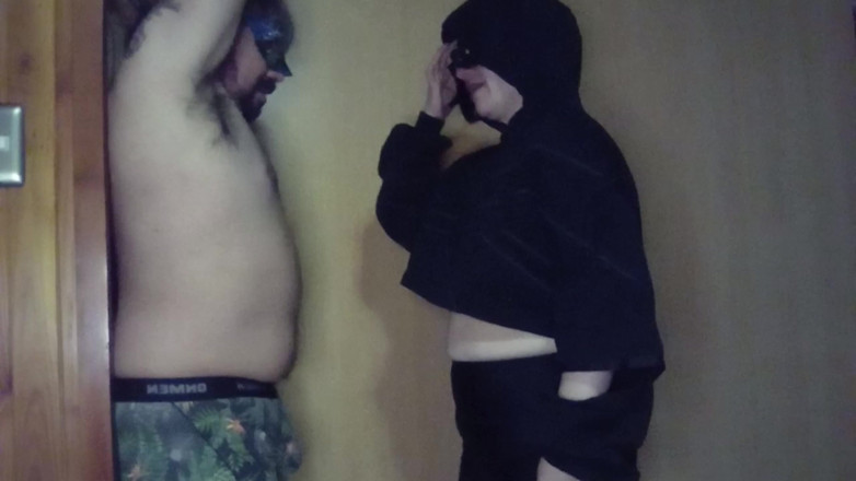 Mois Fantasys: Mois Slave Belly Punch