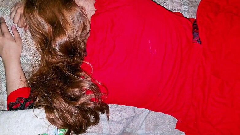 Faryal: J’adore ma chatte crémeuse qui veut manger ma chatte juteuse ?