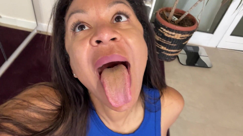 Miss Fluo: Arahan Joi Edging Tetek Kendur Sehingga Orgasme Dalam Mulut MILF