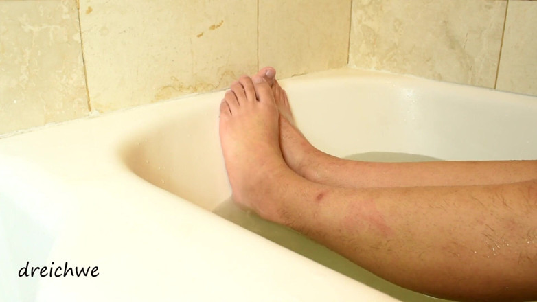 Dreichwe: Piedi in acqua calda nella jacuzzi