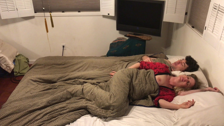 Erin Electra: Une Belle-mère Partage Un Lit Avec Son Beau-fils