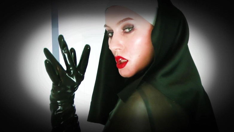 Goddess Celine: Ai sămânța demonului