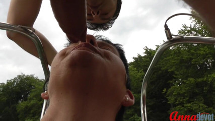 Anna Devot: Annadevot - bot istimewa: deepthroat dalam rakaman dekat