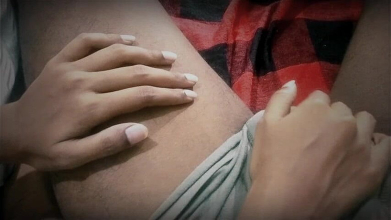 GOPIKA KRISHNA: Hintli çift romantizm ve sikişiyor